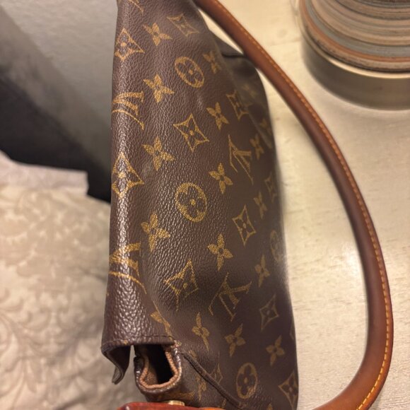 Louis Vuitton shoulder bag-Great condition - Picture 5 of 6